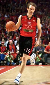 Papaloukas deja el CSKA por el Olympiacos y Planinic será su reemplazo