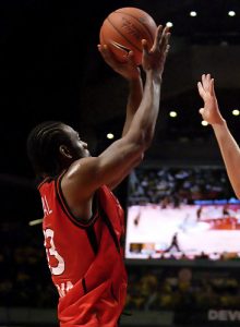 Tau, campeón ACB ante un Axa Barça que reconoce no haber sabido preparar bien la final