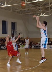 Tiempo de renovaciones en el Caja Rioja