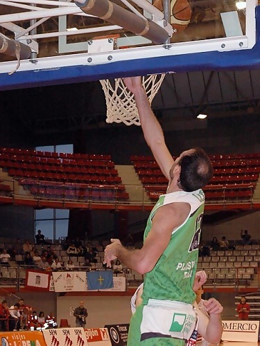 Jorge Lledó y Luis Parejo dejan la liga EBA para retornar a una categoría LEB