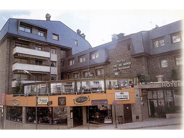 ALOJAMIENTO E INSTALACIONES