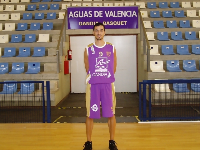 Javi Rodríguez renueva con el Aguas de Valencia Gandía