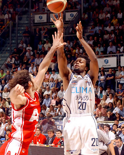 El MVP de la ULEB, Rubén Douglas, ficha por Pamesa