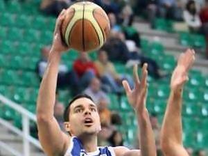 Toni Hernández renueva en Coruña