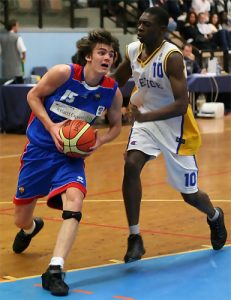 Axel Vilhjálmsson y Raúl Lázaro refuerzos para Melilla