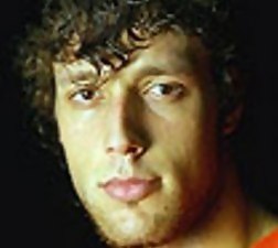 CB Promobys BS Hoteles completa su juego interior y su plantilla con el pívot Víctor Hidalgo