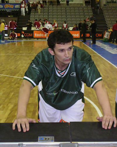 El capitán Raúl Pérez seguirá en el Caja San Fernando