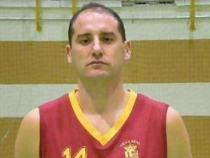 El ex-ACB Javi Pérez, un año más en Navalcarnero