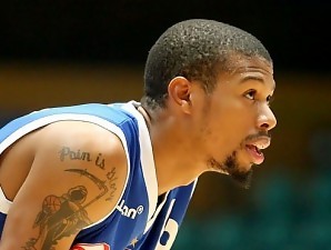 Archena se hace con B.J. Spencer