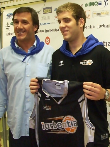 Nikkos Pappas llega al iurbentia Bilbao Basket dispuesto a ayudar en lo que sea