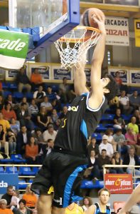 Triguero, máximo anotador en el Cajasol, que sigue sin ganar y casi agota las opciones de seguir en Europa