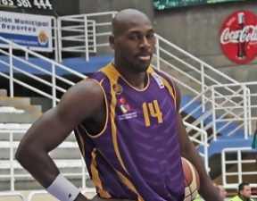 Robert Battle dice que prefiere a Van Lacke antes que al máximo anotador de la Oro, Barbour