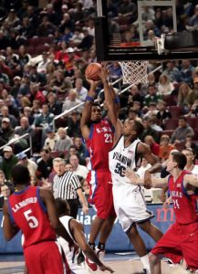 Wayne Simien ya se ha entrenado con Cáceres 2016