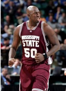 El pívot Marcus Campbell no sigue en el Villa de Los Barrios