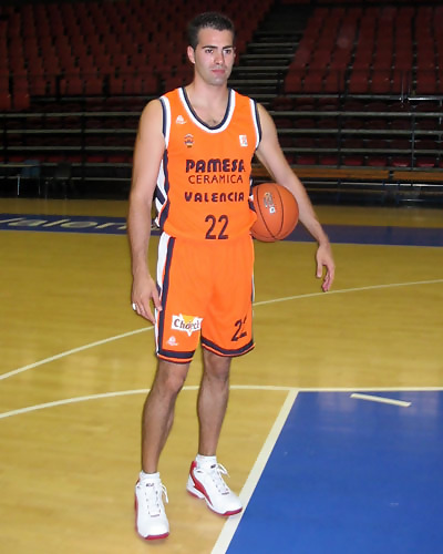 Un esguince mantendrá a Yebra otras dos o tres semanas de baja