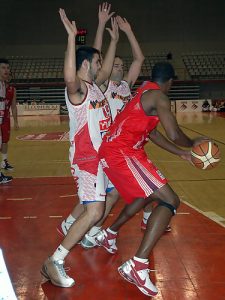 Eddie Cage, primer fichaje para el juego interior de CB Promobys BS Hoteles