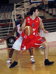 El capitán Iñaki Sanz seguirá en Grupo Iruña Navarra