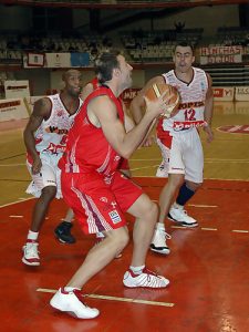 Raúl Narros, otro pamplonés que apuesta por el proyecto de Grupo Iruña Navarra