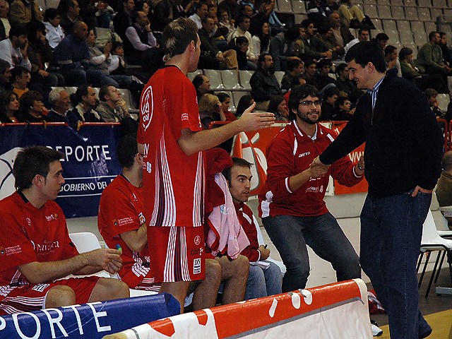 José María Urabayen continúa como técnico del Grupo Iruña Navarra
