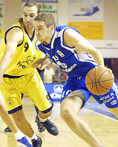 Unicaja renueva a Lázaro y cede a Txemi Urtasun al Breogán