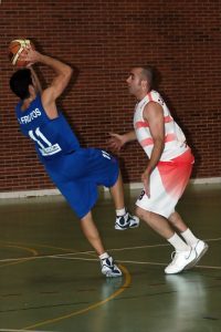 Primer revés para Melilla Baloncesto: Álvaro Frutos cae lesionado