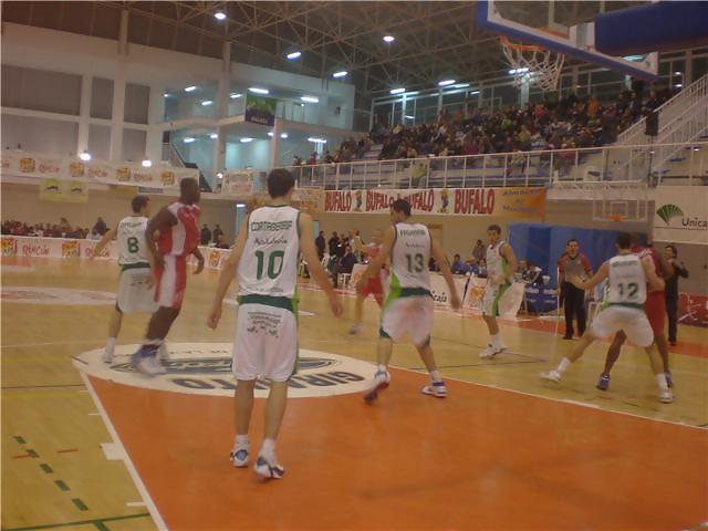 Leb Oro – J.14 (I) – Los Barrios acaba con la racha triunfal del Breogán. Melilla y Valladolid siguen fuertes