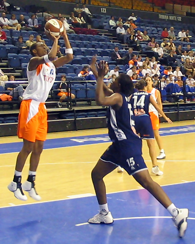 Murriel Page, ex del Ros, jugará una temporada más en las Washington Mystics