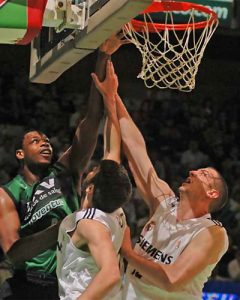 Antonio Bueno cambia Real Madrid por Estudiantes