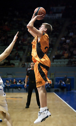 El mismo contrato, diferente equipo: Oleson, cinco años al Caja Laboral