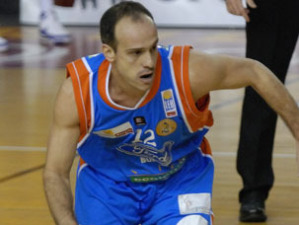 Carles Marco: ” No se me caen los anillos por  jugar  en la LEB “