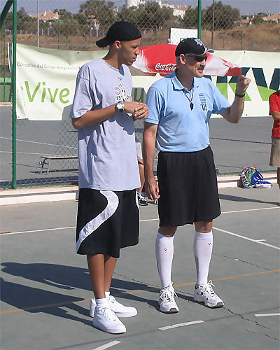 El maestro de tiro Randy Knowles, en Alcoy