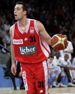 El TAU quiere un alero alto para el Top’16