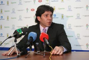 Domingo Rodríguez no continuará como primer entrenador del U.B. La Palma y el Club ejerce la cláusula de corte sobre Carles Canals