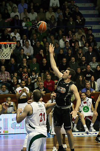 Bilbao Basket se asegura los servicios de Marko Banic hasta 2012