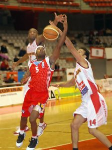 Jugadores LEB Oro, LEB Plata y LEB Bronce, sin equipo confirmado (listado no oficial). 1ª parte: BASES