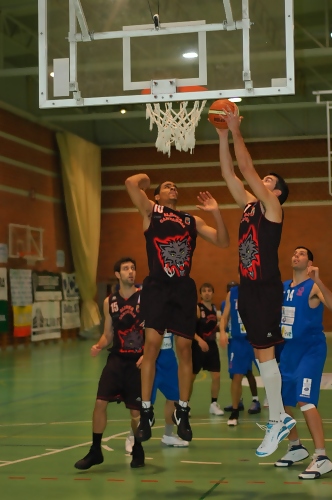 Edu Ruiz completa la plantilla del Blancos de Rueda