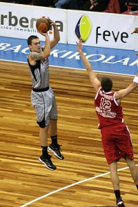 Eurocup Last 16: Pamesa e iurbentia reservan ticket para la F8, Hemofarm machaca al Estrella Roja y Mozgov y Eidson vuelven a brillar