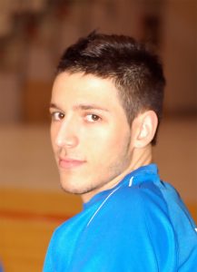 Sergi Pérez cambia Hospitalet por Huesca