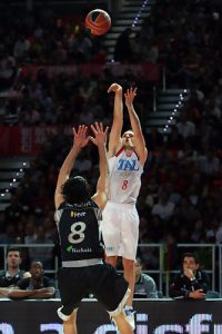 Todo lo que se le puede pedir a un partido de Playoff