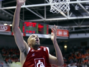 Ex ACB por el mundo: Loren Woods sustituye a Bud Eley en Mahram, Pecile al fin debuta en Rimini, Bazdaric encuentra acomodo en Cedevita y más mercado europeo