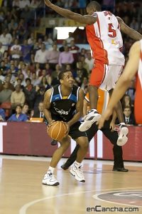 <i>La metralleta</i> Clay Tucker, nuevo jugador de DKV Joventut