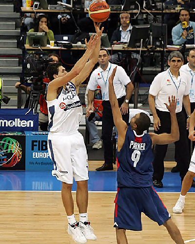 Grupo G, PAO, Efes Pilsen, Benetton, Cibona