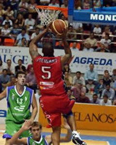 El CAI Zaragoza ficha a DESMON FARMER