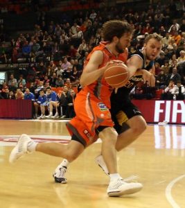 Savanovic ya es jugador del Power Electronics Valencia ¿Adiós a Nielsen?