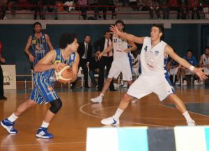 Georvys Elías y Nick Moore renuevan con el Tenerife Baloncesto
