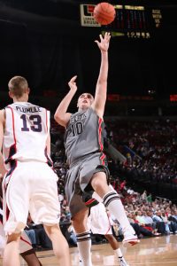 El equipo del Resto del Mundo, con Macvan y Motiejunas como estrellas, gana a USA en el Nike Hoop Summit (89-97)