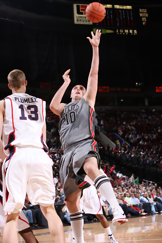 El equipo del Resto del Mundo, con Macvan y Motiejunas como estrellas, gana a USA en el Nike Hoop Summit (89-97)