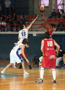 Nate Higgs, 40 años, acabará la temporada en Santurtzi