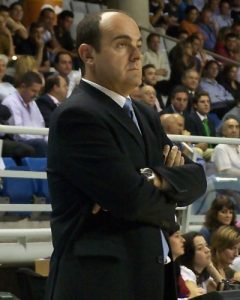 El nuevo fichaje del Granada, Trifon Poch, 3er técnico ACB para el TBCA Solobasket’08