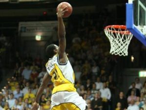 Liga alemana (J10): Paulding, MVP; los favoritos pierden fuelle y la clasificación se vuelve loca